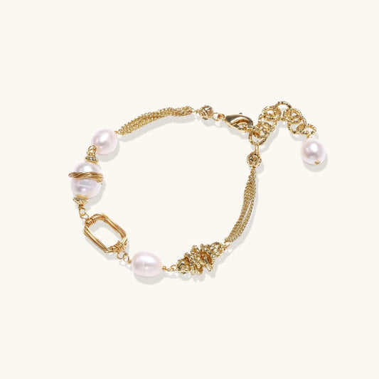Serena Golden Chain Bracelet