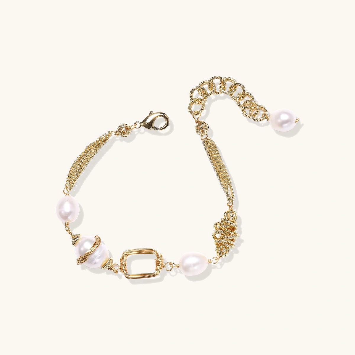 Serena Golden Chain Bracelet