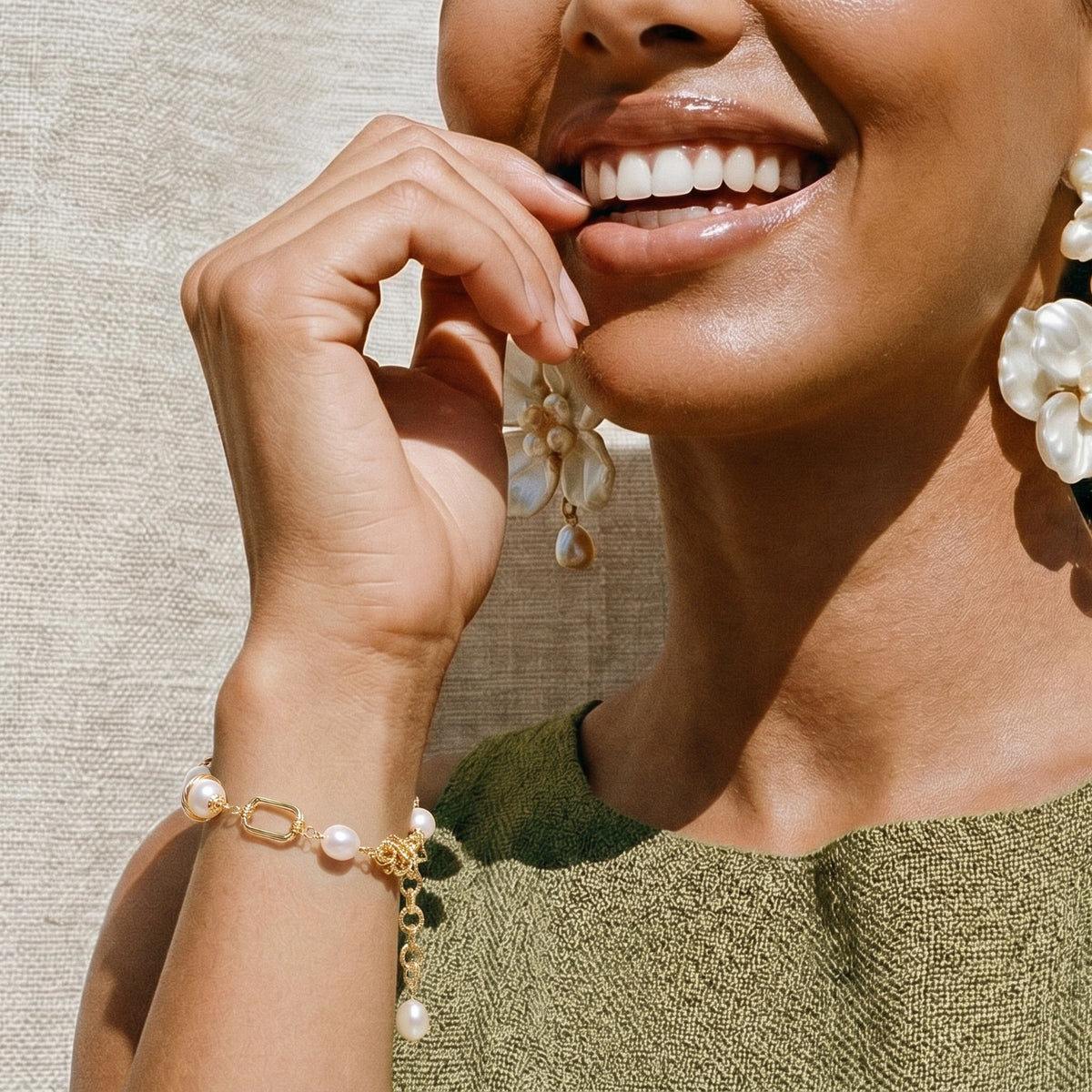 Serena Golden Chain Bracelet