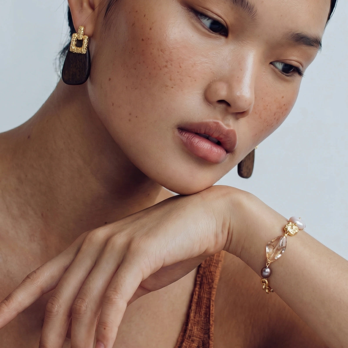 Gea Drop Earrings