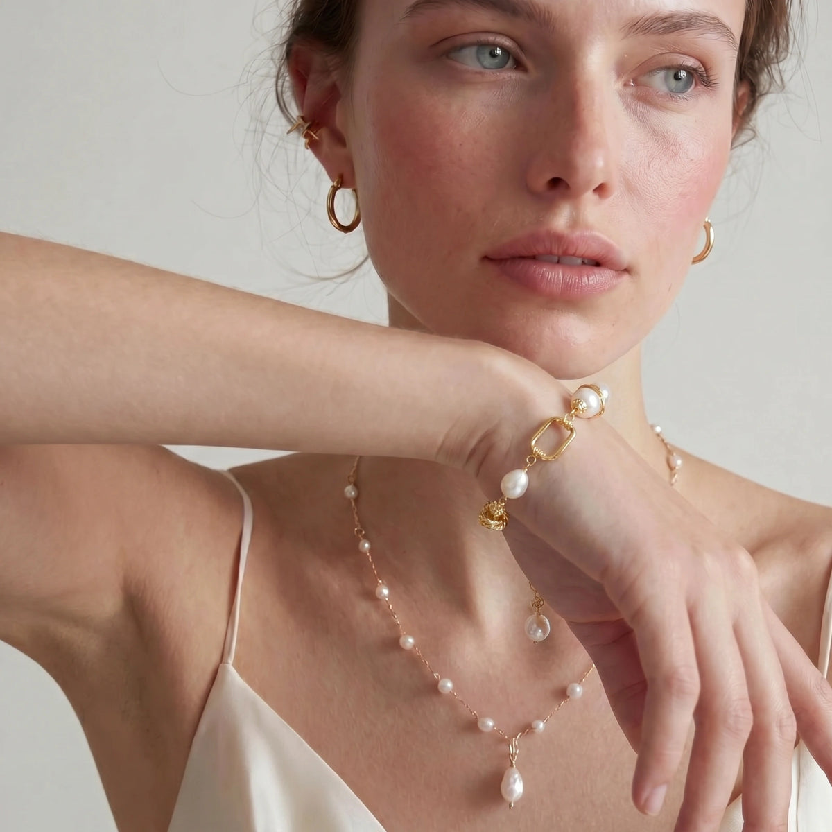 Serena Golden Chain Bracelet